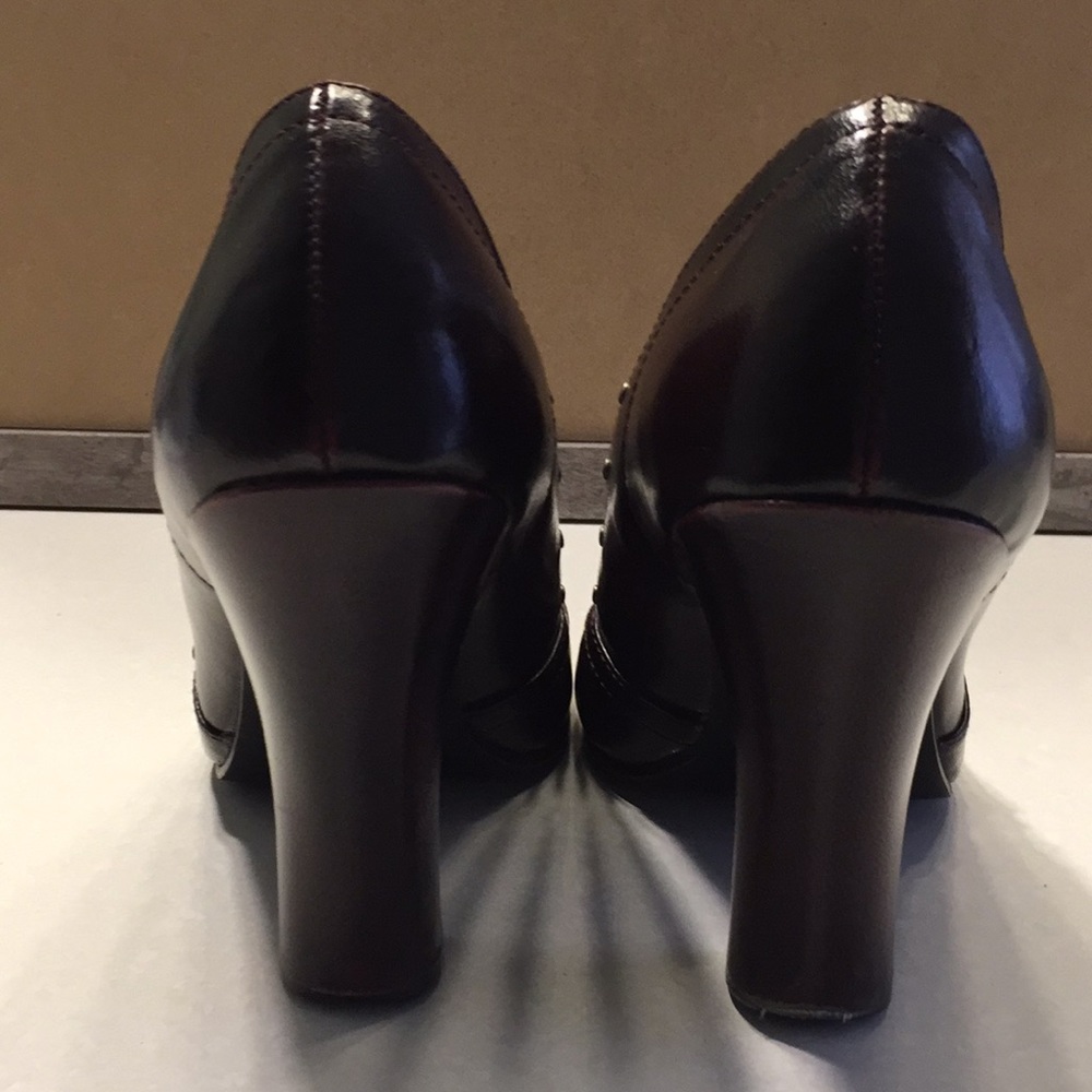 4” heels - Picture 4 of 4